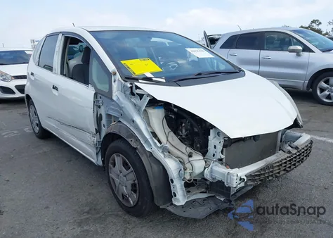 2013 Honda Fit z USA, uszkodzony, nr VIN JHMGE8H31DC059235